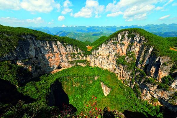 喀斯特奇观打黛河天坑，一县一品公益助农，贵州罗甸特产罗甸玉