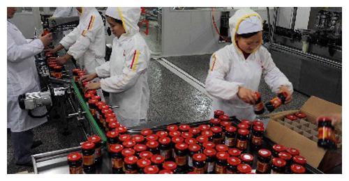 老干妈坚持用玻璃瓶，不换包装，不会浪费成本吗？真为了消费者？