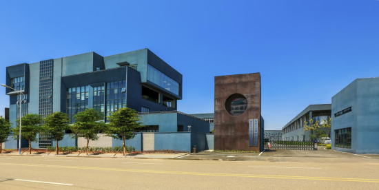 扎根乡土 江小白助力推动重庆酒镇走向世界
