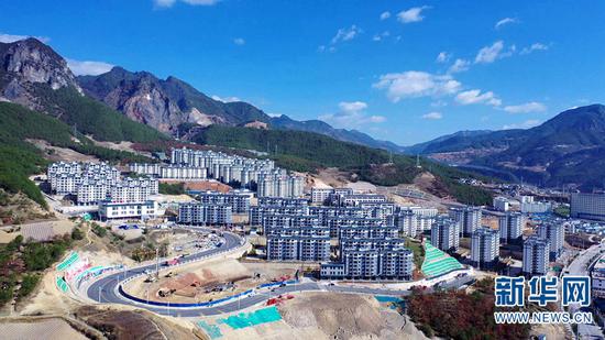 怒江州兰坪县城北区易地扶贫搬迁安置点。新华网发(张金国 摄)